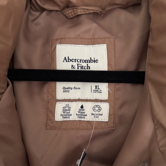 Abercrombie & Fitch Puffer vest - Picture 2 of 7